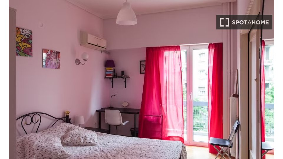 Double room Athens, 5 beds — photo 9