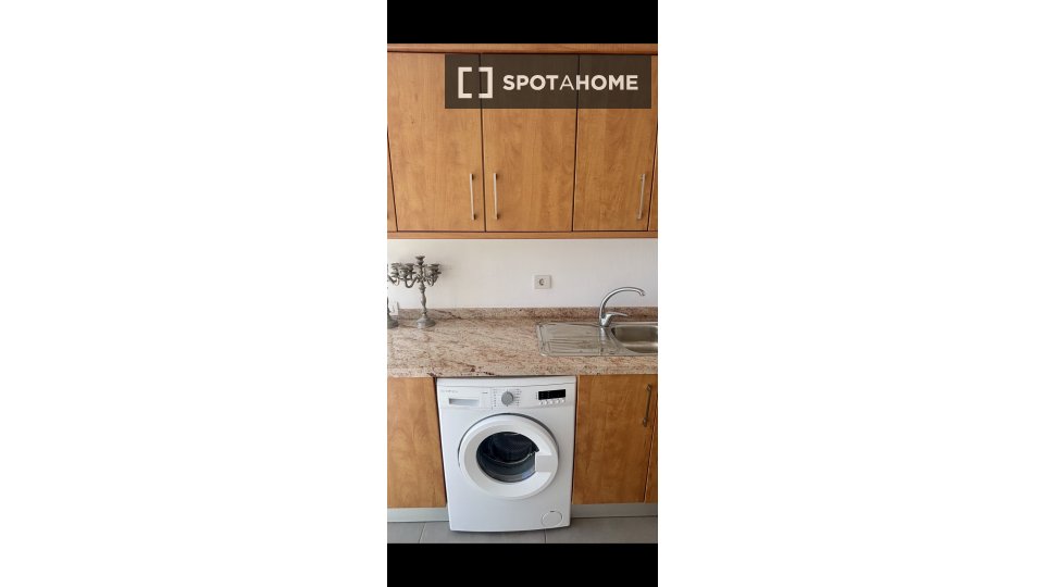 Double room Santa_Cruz_De_Tenerife, 2 beds — photo 2