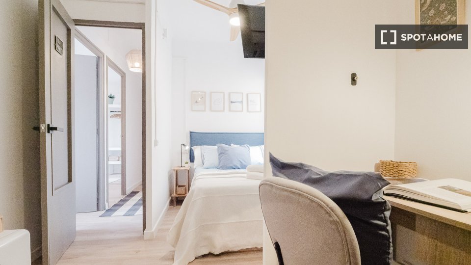 Double room Barcelona, 8 beds, 220m² — photo 32