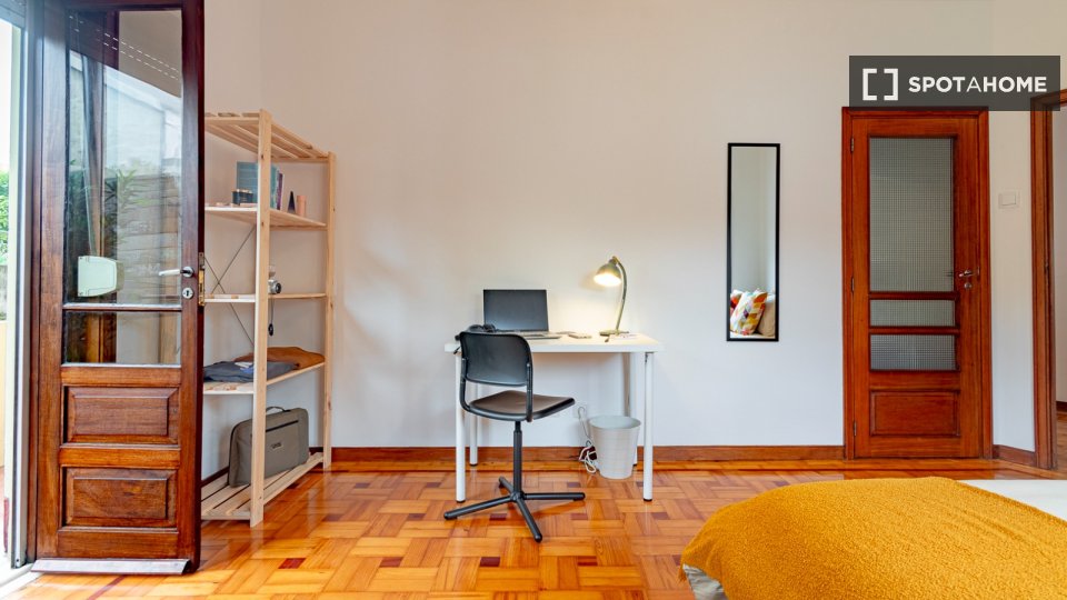 Double room Porto, 4 beds, 160m² — photo 4