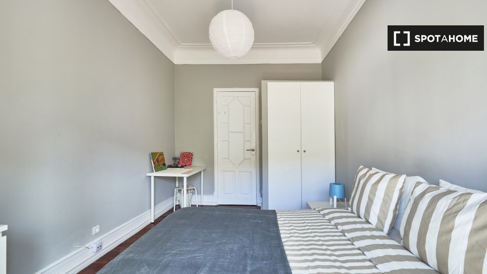 Double room Lisbon, 8 beds — photo 4