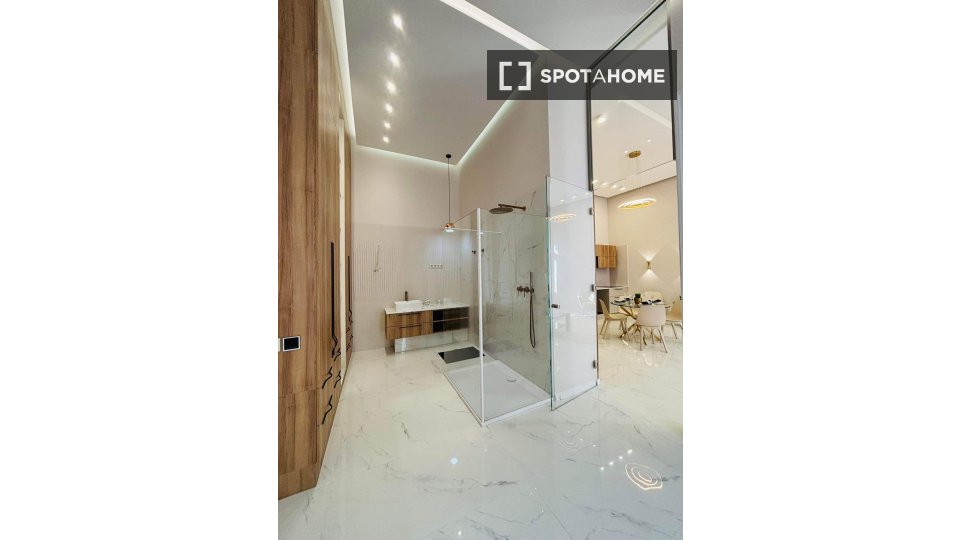 Apartment Budapest, 2 beds, 90m² — photo 9