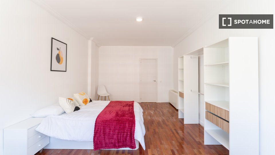 Double room Madrid, 7 beds — photo 7