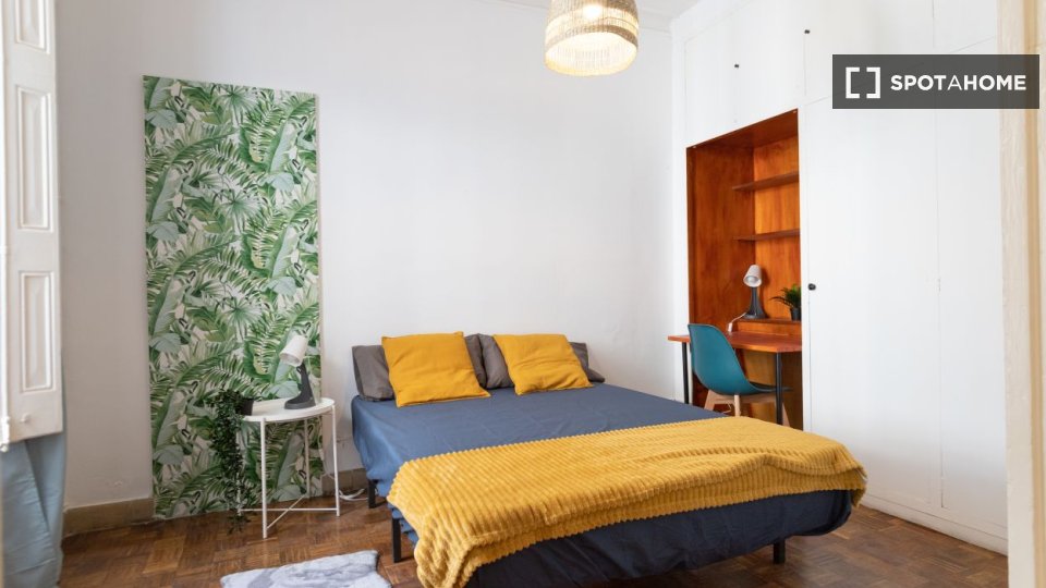 Double room Barcelona, 9 beds, 210m² — photo 3