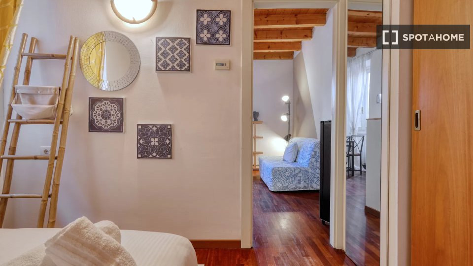 Apartment Milan, 1 bed — photo 1