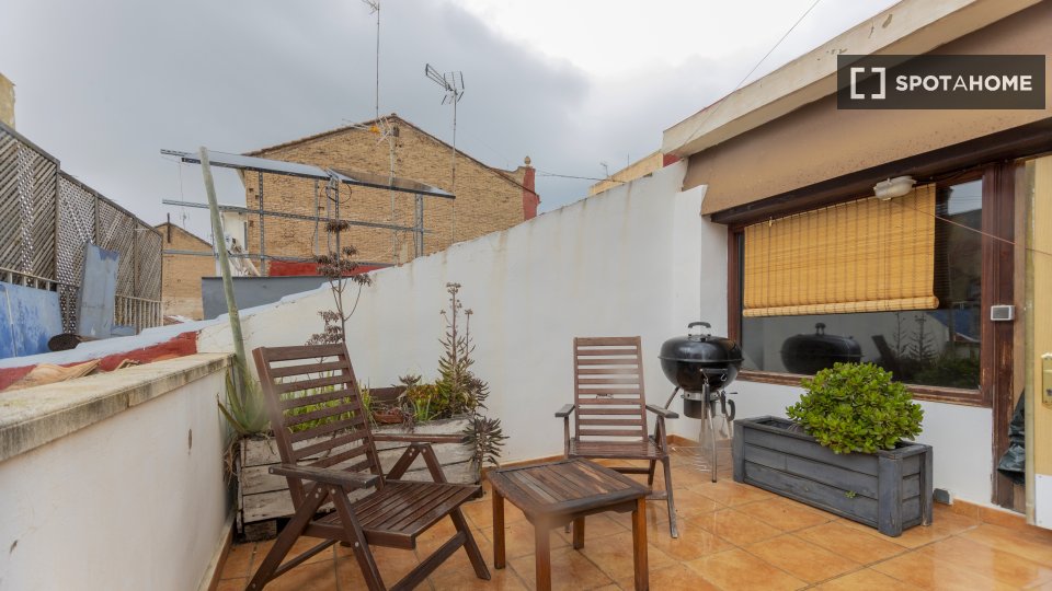 Apartment Valencia, 2 beds, 75m² — photo 32