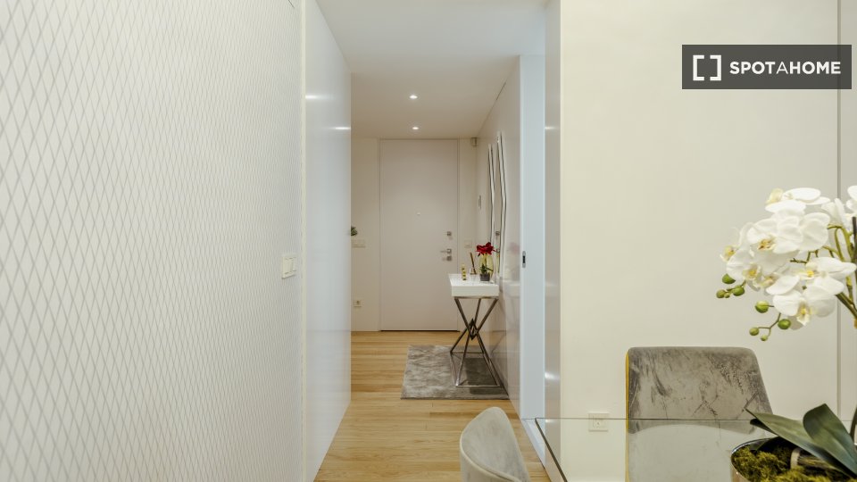 Apartment Lisbon, 3 beds, 133m² — photo 5