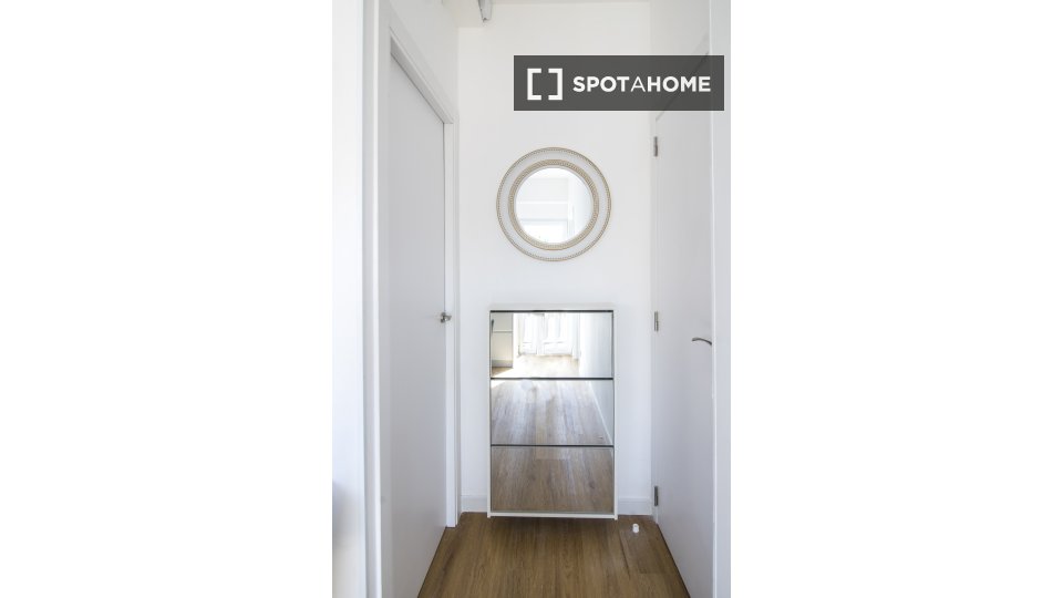 Piso en alquiler de 1 dormitorio en La Malva-Rosa, Valencia.