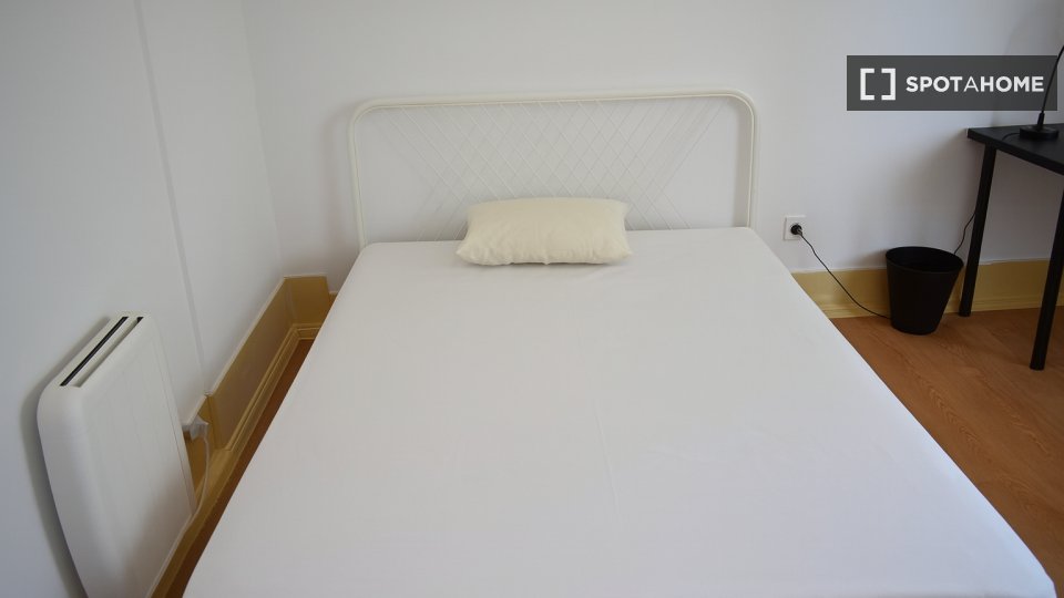 Double room Lisbon, 8 beds — photo 11