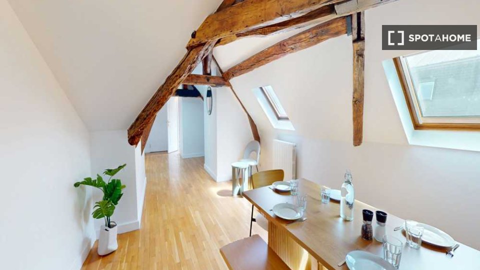 Double room Paris, 7 beds, 160m² — photo 2