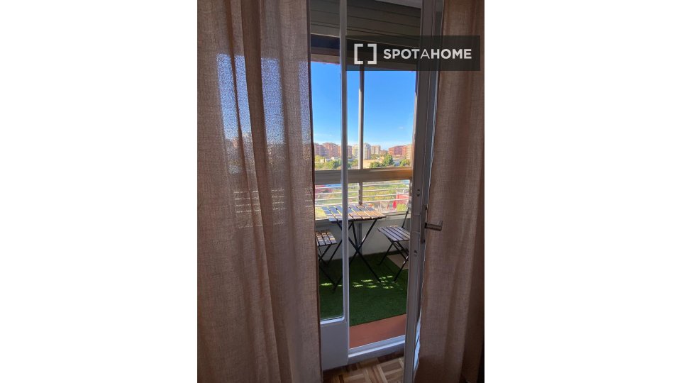 Double room Zaragoza, 4 beds, 92m² — photo 1