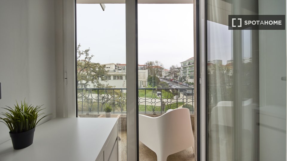Double room Lisbon, 9 beds — photo 23