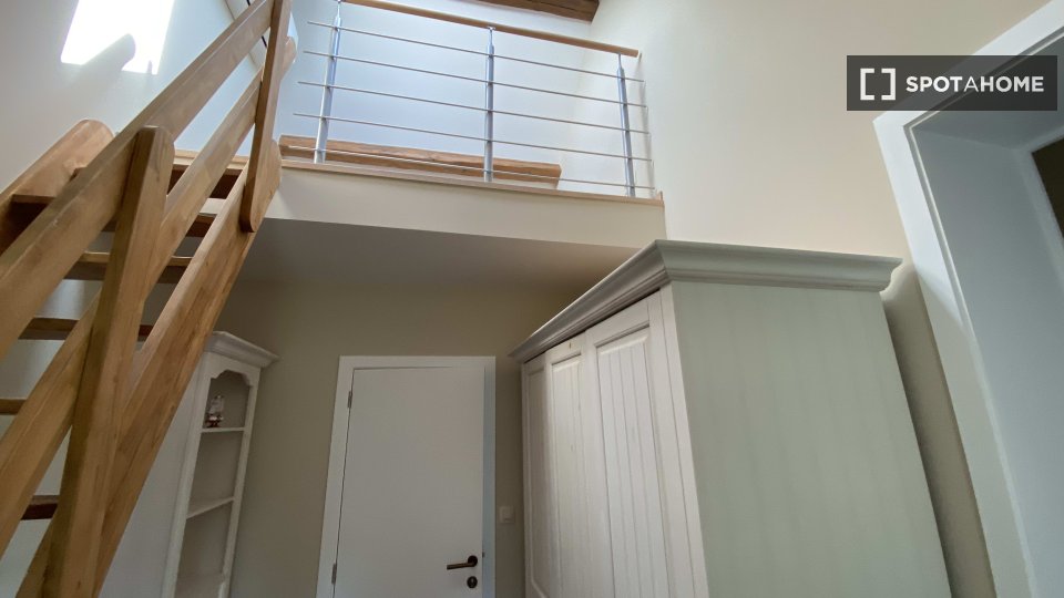 Double room Brussels, 3 beds, 200m² — photo 11