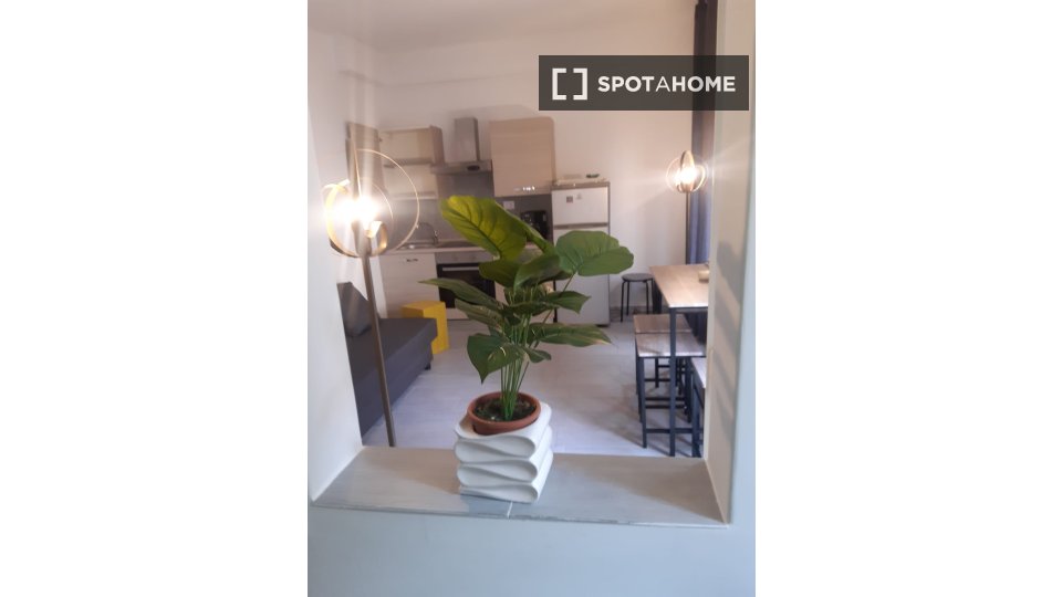 Apartment Rome, 4 beds, 60m² — photo 5