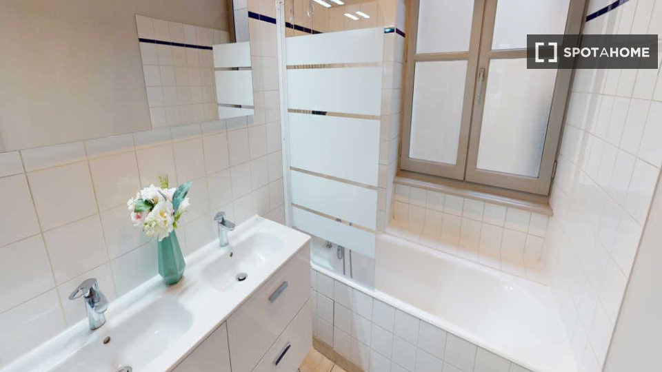Double room Lyon, 7 beds, 150m² — photo 10