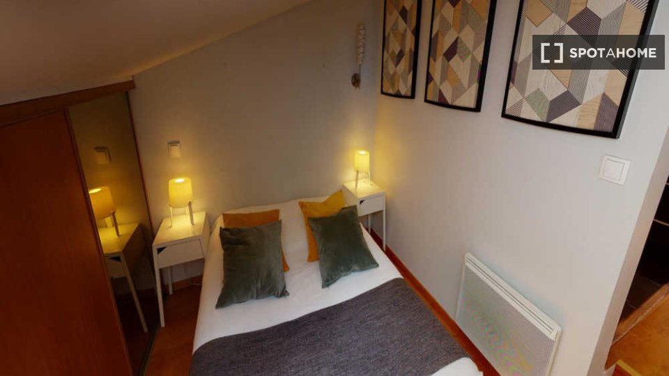 Double room Toulouse, 5 beds, 90m² — photo 1