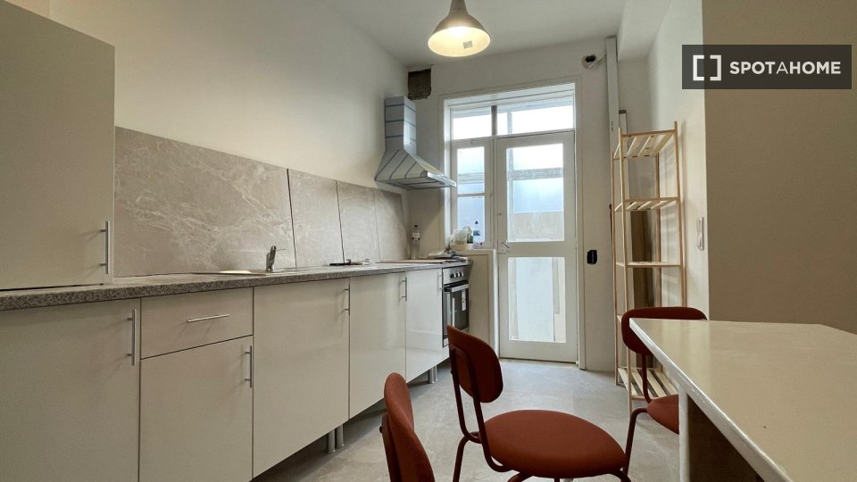 Double room Porto, 4 beds — photo 14