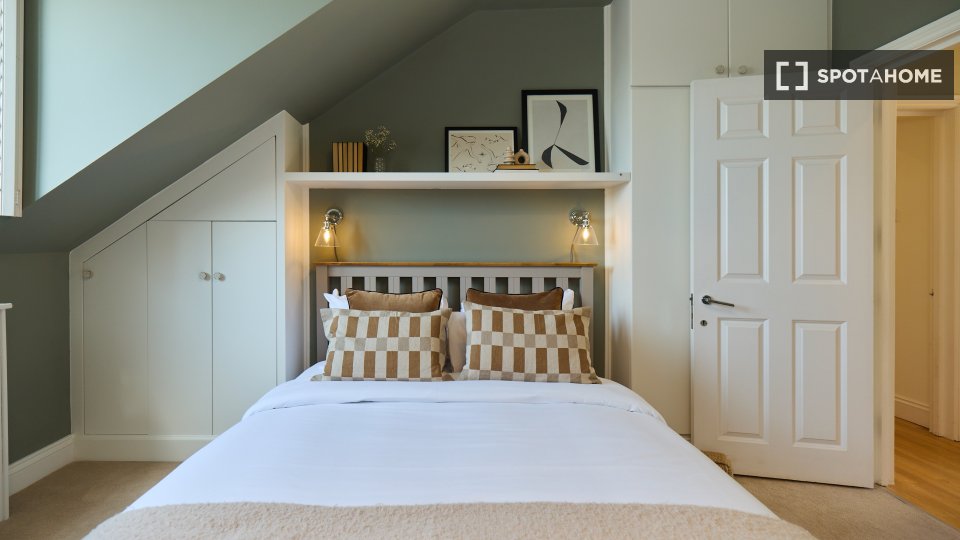 Apartment London, 2 beds — photo 8