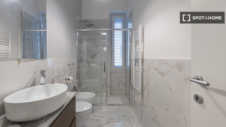 Apartment Milan, 2 beds — photo 13