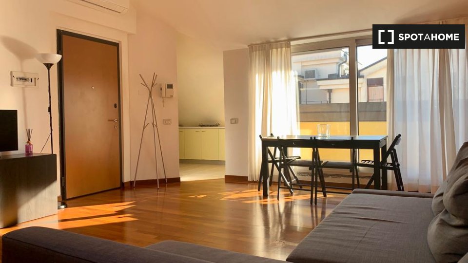 Apartment Milan, 1 bed, 70m² — photo 1