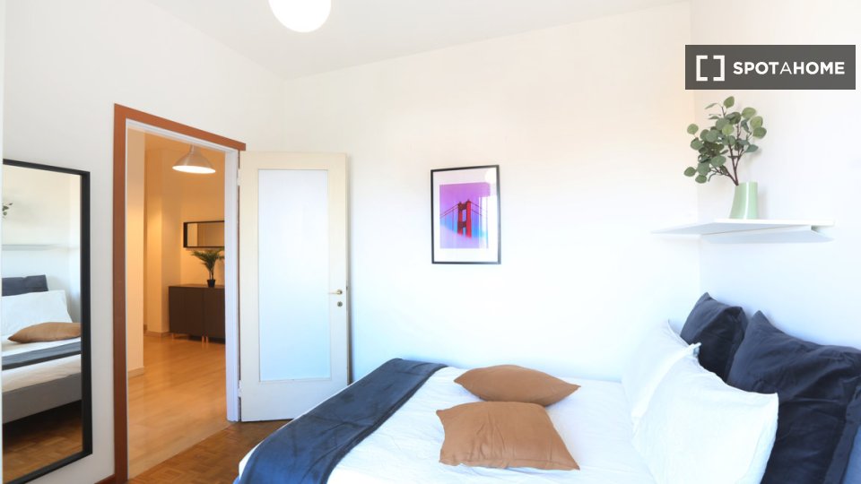 Double room Milan, 3 beds, 101m² — photo 2