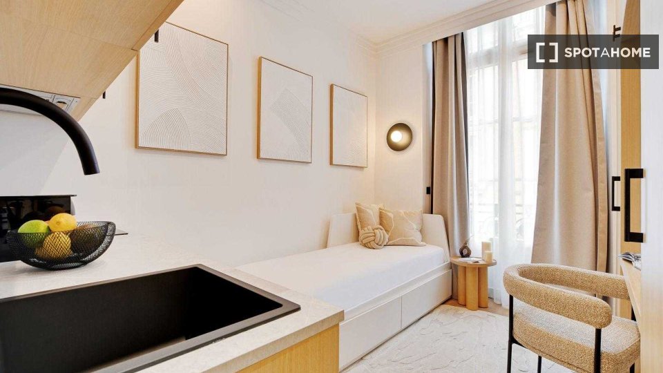 Apartment mono Paris, 14m² — photo 10