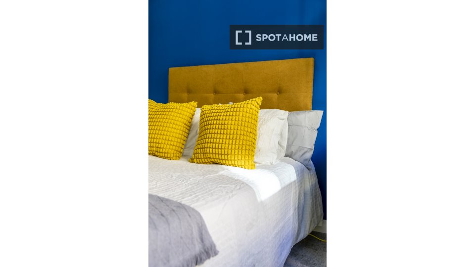 Double room Madrid, 10 beds, 162m² — photo 8