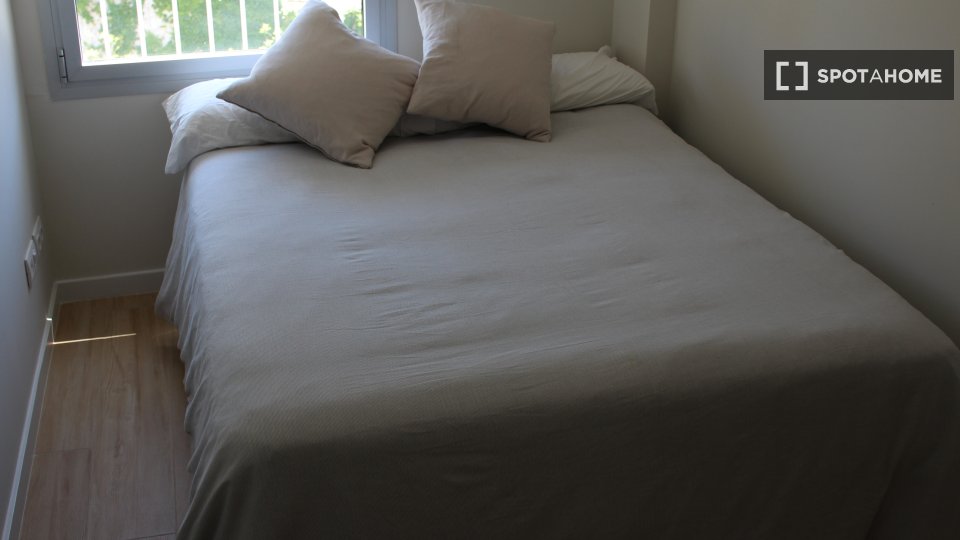 Apartment Barcelona, 3 beds, 70m² — photo 42