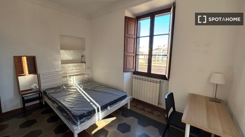 Double room Rome, 3 beds — photo 10