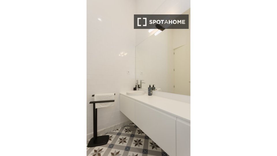 Apartment Porto, 2 beds, 120m² — photo 18