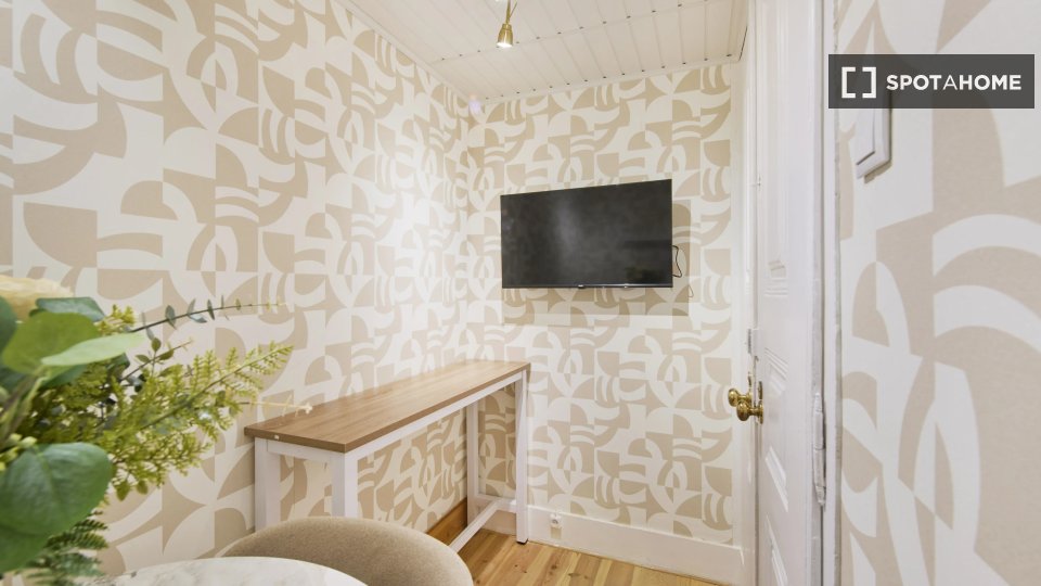 Double room Lisbon, 8 beds — photo 19