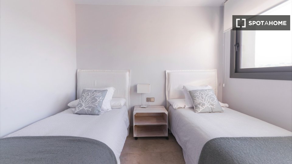 Apartment Alicante, 2 beds, 100m² — photo 1