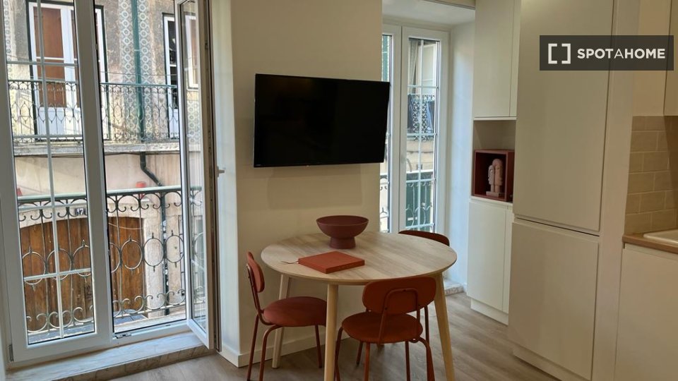 Apartment Lisbon, 1 bed, 40m² — photo 12