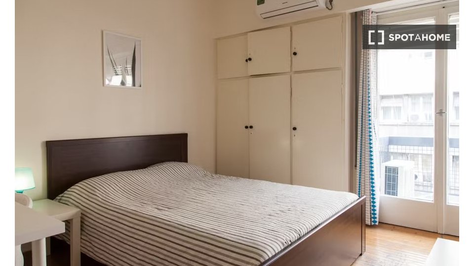 Double room Athens, 5 beds — photo 2