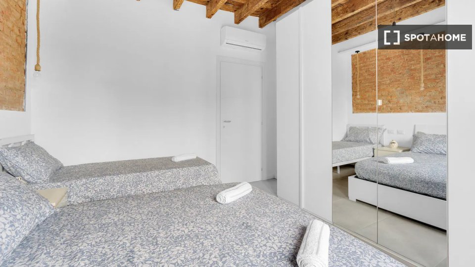 Apartment Milan, 1 bed — photo 1