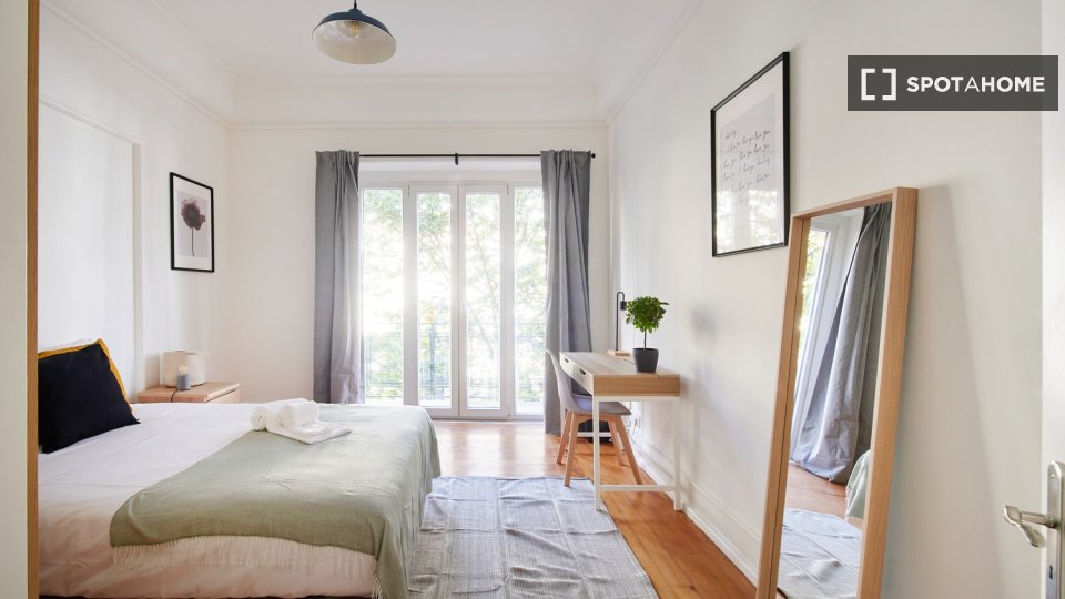 Double room Lisbon, 7 beds — photo 4