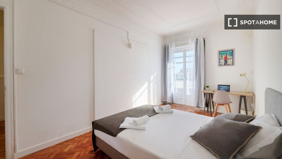 Double room Lisbon, 7 beds — photo 2