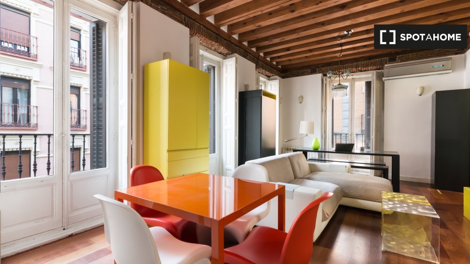 Apartment Madrid, 2 beds, 90m² — photo 1