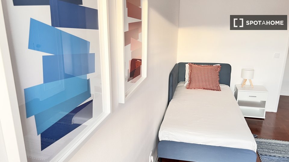 Double room Lisbon, 6 beds — photo 3