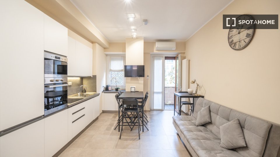 Double room Milan, 4 beds — photo 27