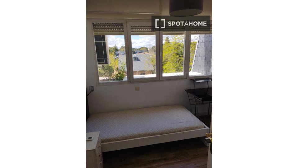 Double room Madrid, 15 beds — photo 17