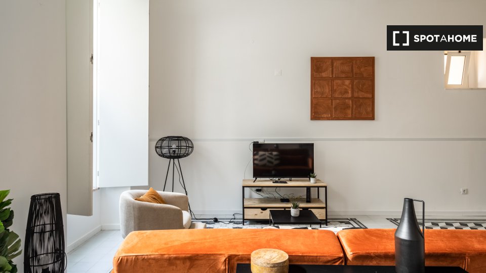 Apartment Lisbon, 2 beds — photo 16