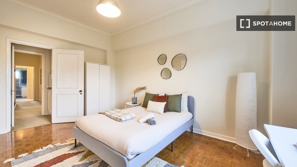 Double room Lisbon, 7 beds — photo 1