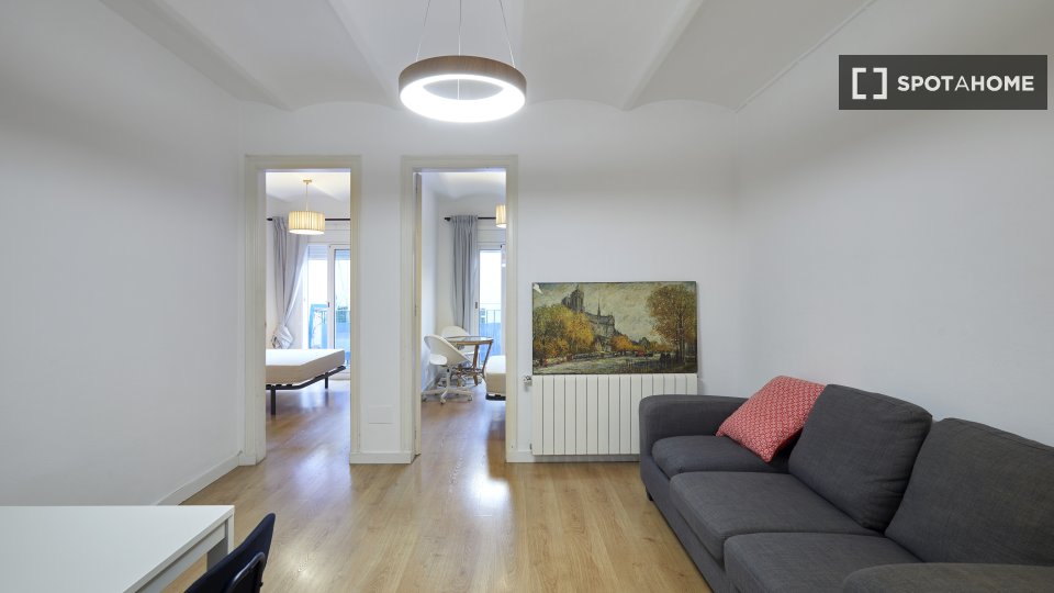 Apartment Barcelona, 3 beds, 71m² — photo 11