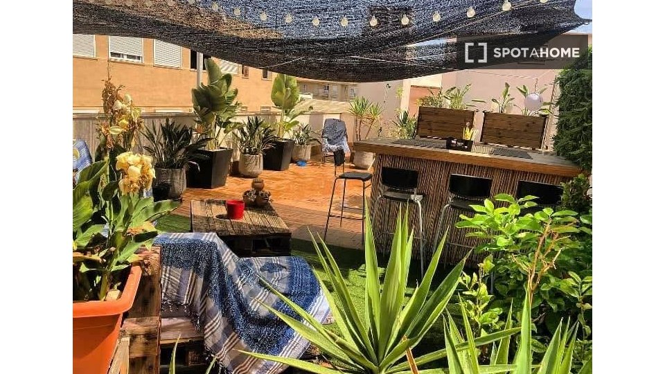 Double room Palma_De_Mallorca, 2 beds, 83m² — photo 10