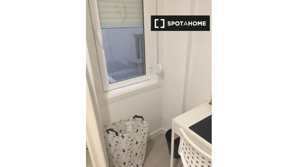 Double room Lisbon, 9 beds — photo 2