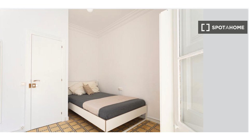 Double room Barcelona, 4 beds, 75m² — photo 5