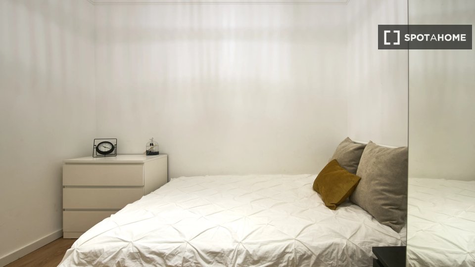 Double room Lisbon, 4 beds — photo 4