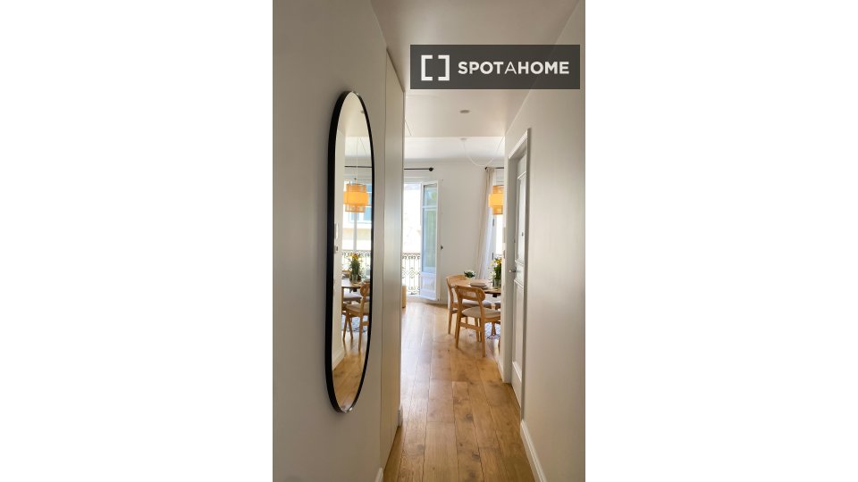 Apartment Lisbon, 2 beds, 62m² — photo 12