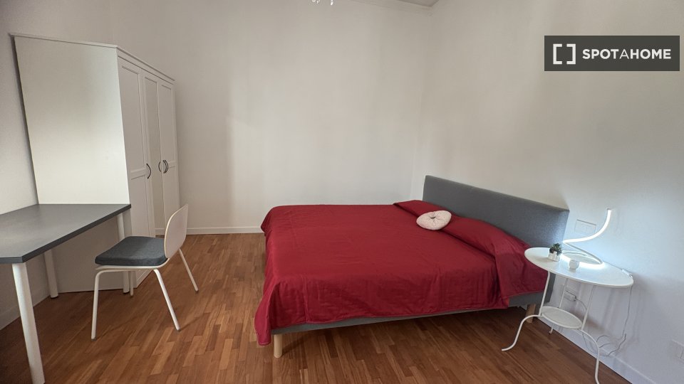 Double room Florence, 2 beds — photo 11